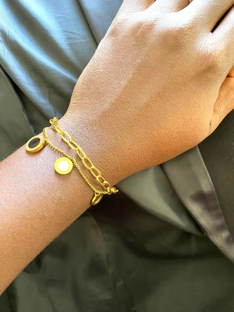 bracelet double chaine en breloques elegant